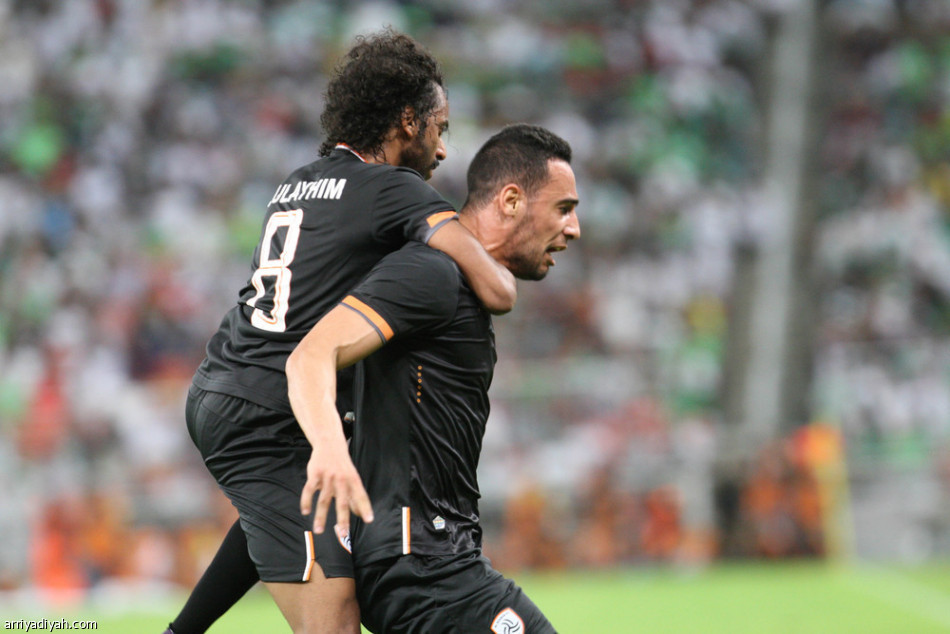 الأهلي يزيد مواجع الشباب بثلاثية