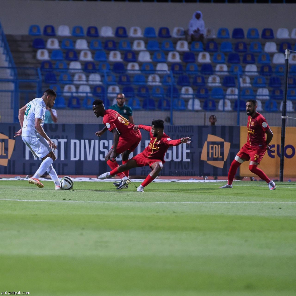 «دوري يلو».. العين خسارة ثانية والقادسية يتعثر