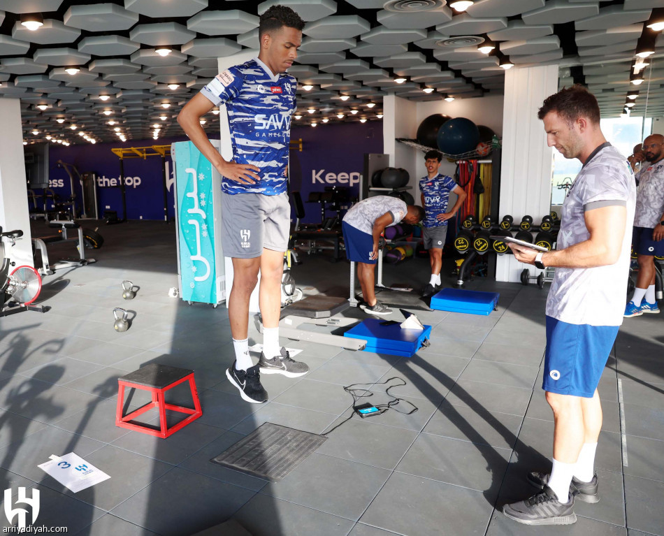 الهلال..
فحوص وقياسات
بدنية
