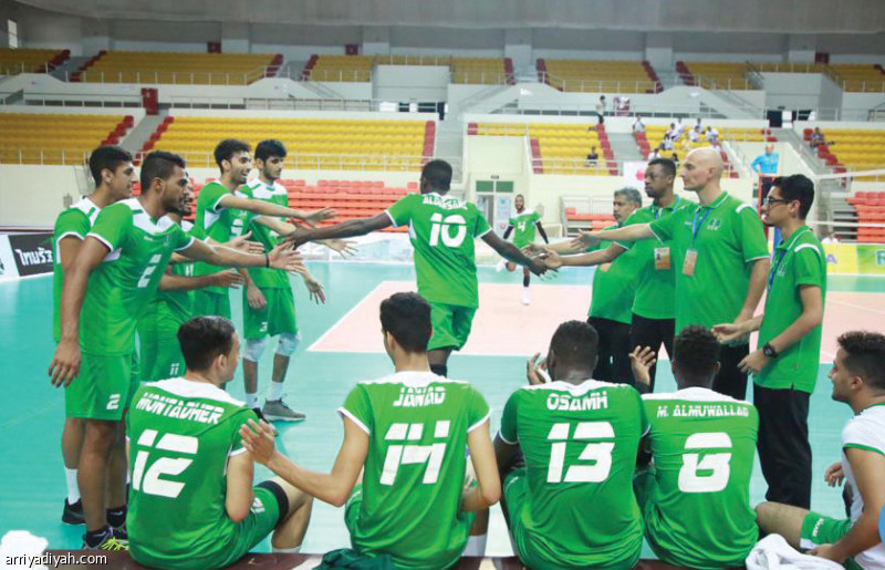 صورة التقطت للاعبي المنتخب السعودي للكرة الطائرة للشباب المشاركين في البطولة الآسيوية (المركز الإعلامي ـ اتحاد الطائرة)