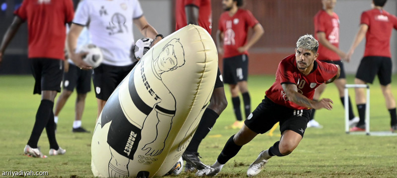 الشباب يبحث عن مجد غاب 8 أعوام
