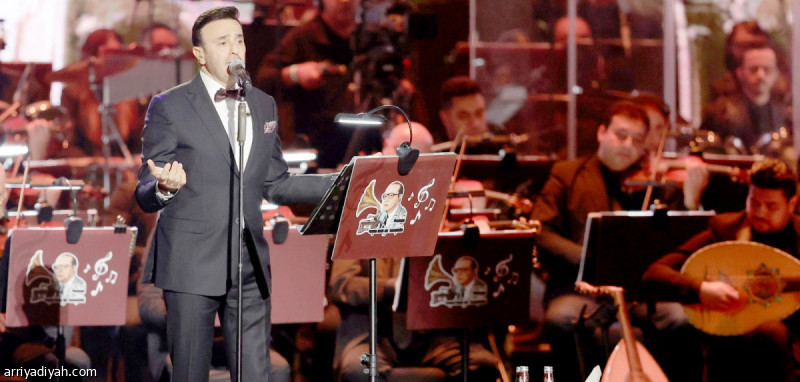 Maestro Fayed Steals the Show: 150 Musicians Unite for an Unforgettable Night of Abdel Wahab's Timeless Classics - News Directory 3
