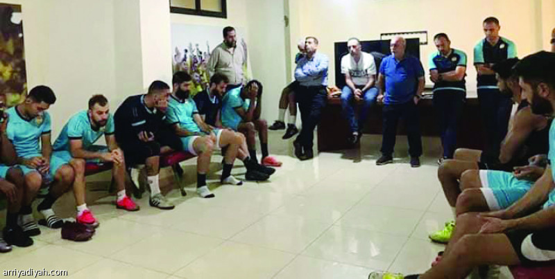 صورة التقطت أمس الأول أثناء اجتماع رئيس العهد مع الجهاز الفني واللاعبين (المركز الإعلامي ـ العهد)