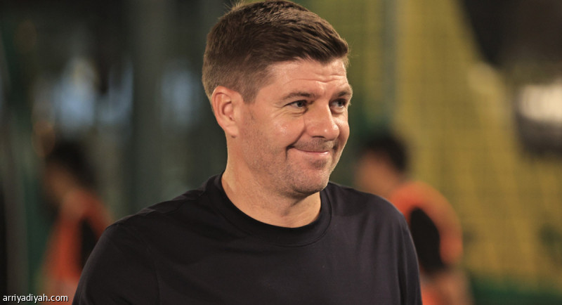 Stephen Gerrard Aims to Secure Points Against Al-Hilal in Saudi Roshen League