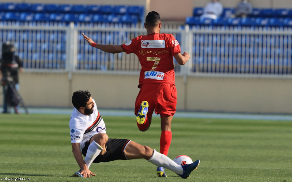 بهدف قاتل.. ضمك يعبر الرائد