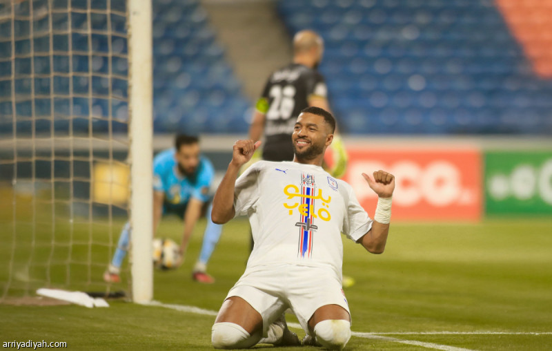 أبها يعادل 8 أندية