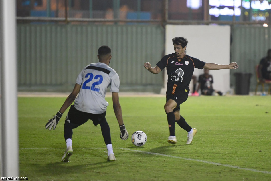 الشباب يكسب تجربة الفرع بـ8 أهداف