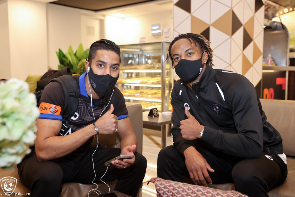 الهلال يتدرب 30 دقيقة.. ويغادر إلى الدمام