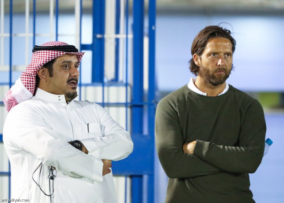 العابد والفرج يغيبان عن الهلال