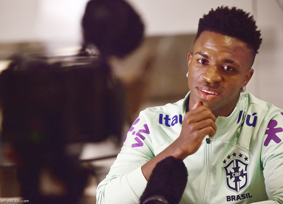 جونيور
يسحب ضغوطات نيمار