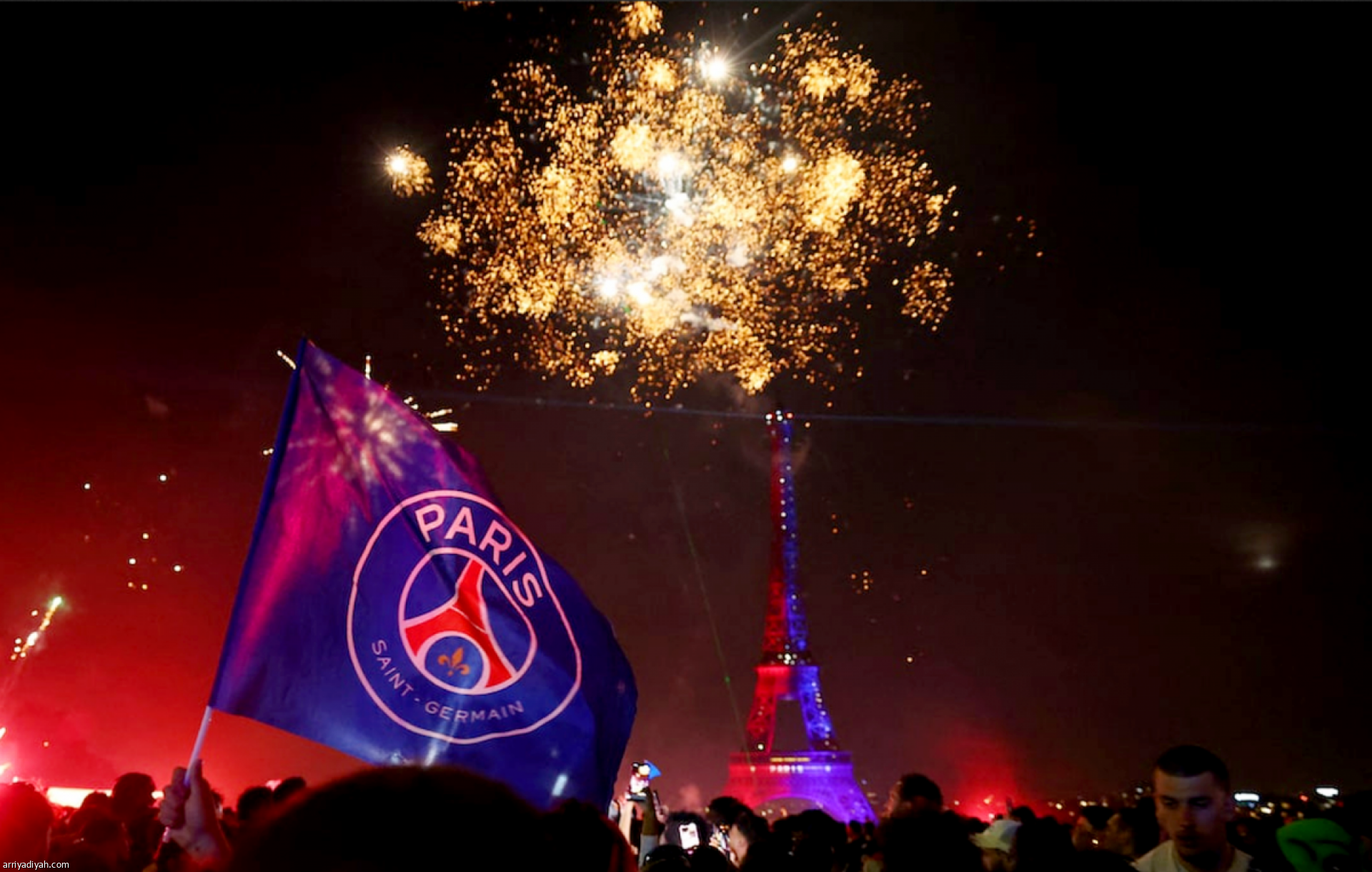 Polis protestolar谋 nedeniyle PSG ile Lyon ma莽谋 ertelendi