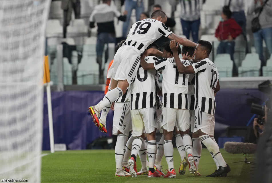 يوفنتوس يهزم تشيلسي.. وينفرد بالصدارة