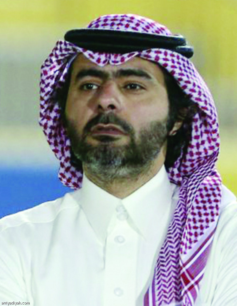 فيصل بن تركي يفي بالتزاماته بشيك مصدق