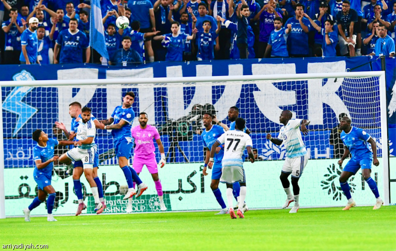 آخرهم كوليبالي.. 7 أصابوا مرمى الهلال بالخطأ