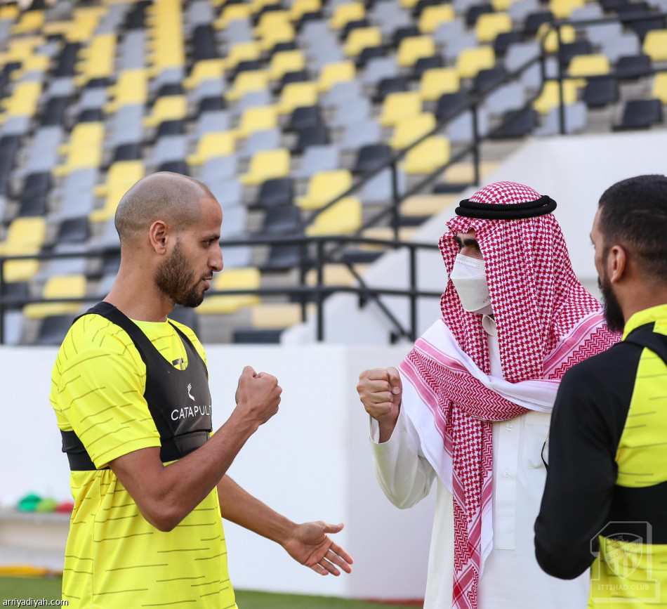 الاتحاد والهلال.. أجواء الكلاسيكو تهيمن على التحضيرات