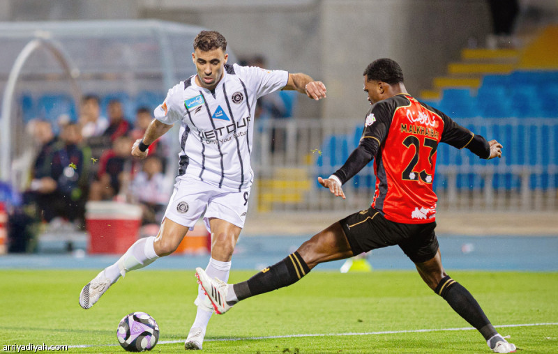 التعادل الثاني يحبط الشباب والرياض