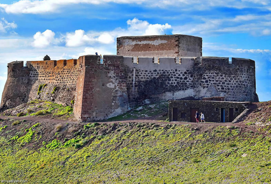 الأخضر في إسبانيا..
انتصاران و3 هزائم