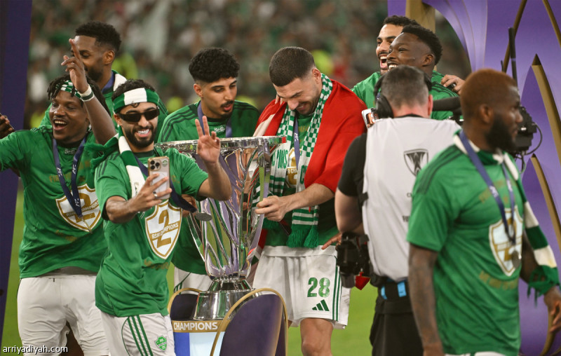 بعد تتويج الأهلي.. الأندية السعودية تقاسم الكوريين الصدارة