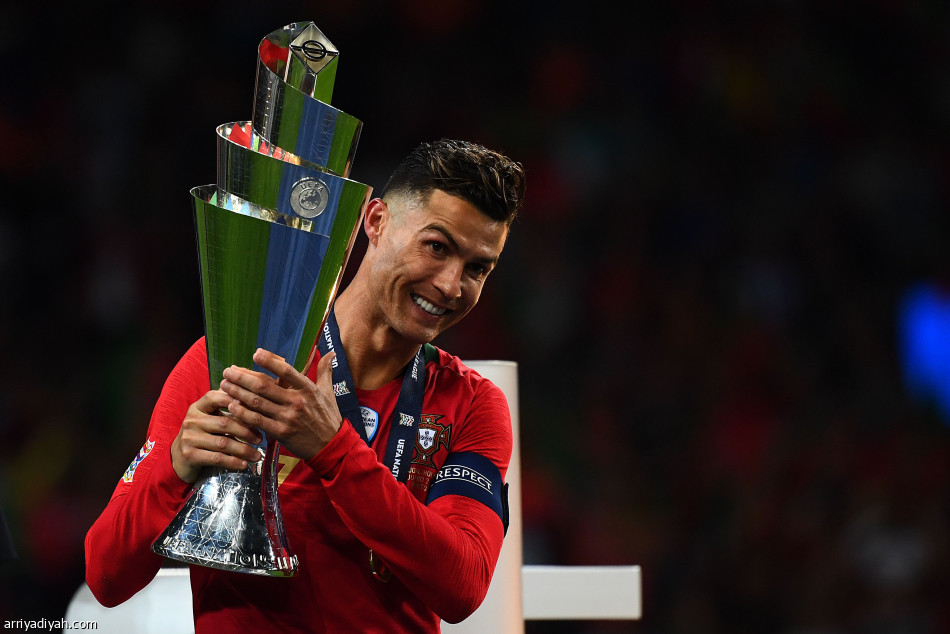 رونالدو هدافا للدوري الأوروبي.. وسيلفا أفضل لاعب