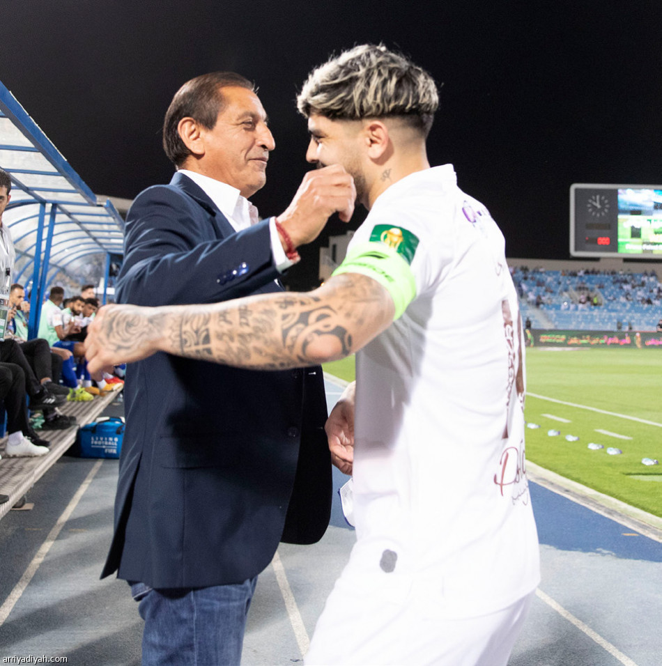 أمام الشباب.. 
13 فرحة هلالية