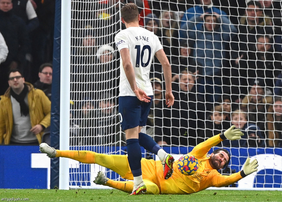 توتنهام يوقف سلسلة انتصارات ليفربول