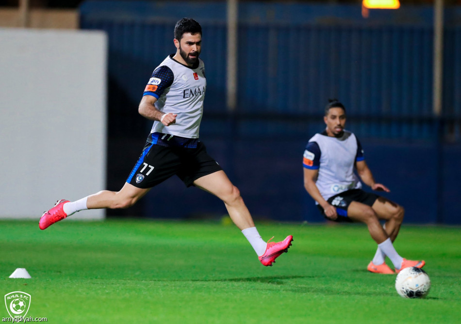الهلال يختبر إعداده أمام الطائي والرياض