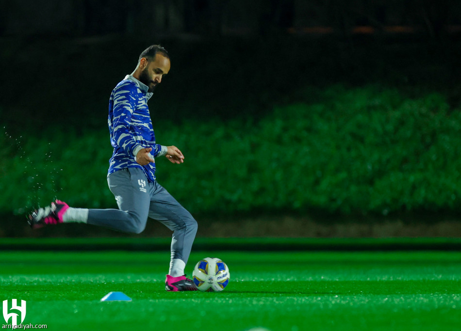 «إجهاد» يهدد مشاركة عبدالحميد مع الهلال