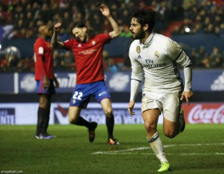 ريال مدريد يستعيد الصدارة بثلاثية في شباك أوساسونا