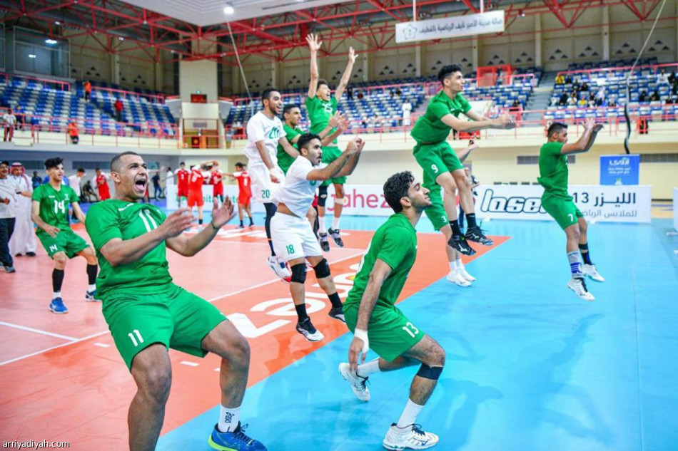 غرب آسيا.. أخضر الطائرة ينفرد بالصدارة
