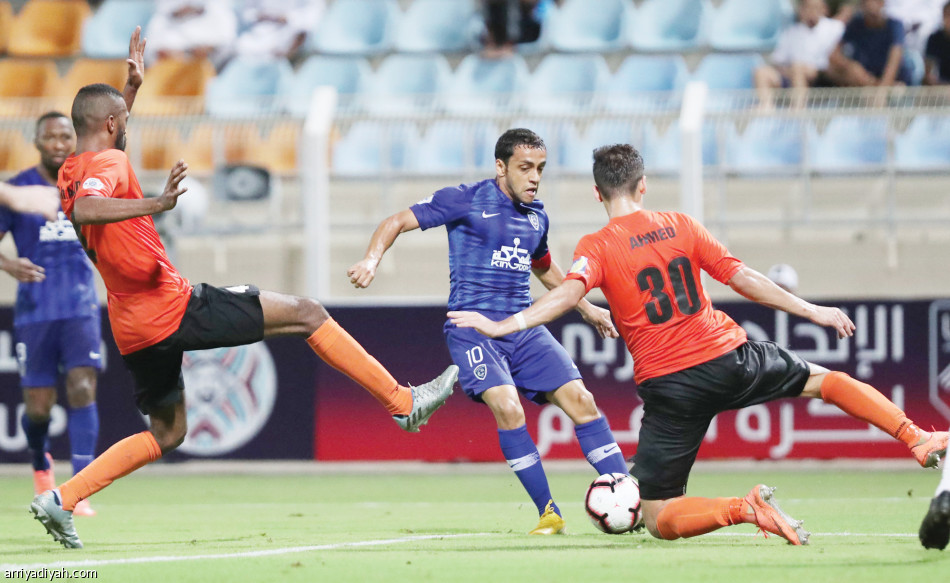 بسهولة 
الهلال يتجاوز العُماني