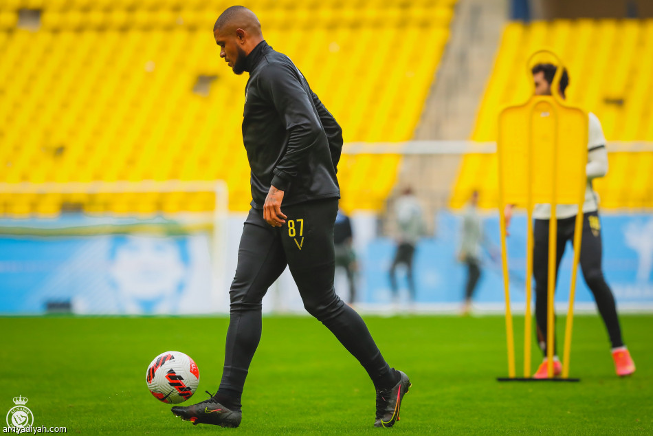 مدرب النصر يطالب بـ«التركيز العالي» أمام الهلال