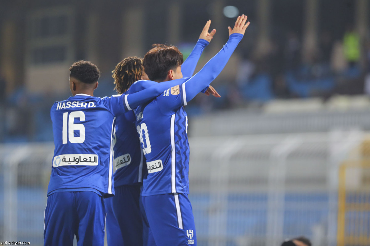 الهلال.. فرحة ثلاثية