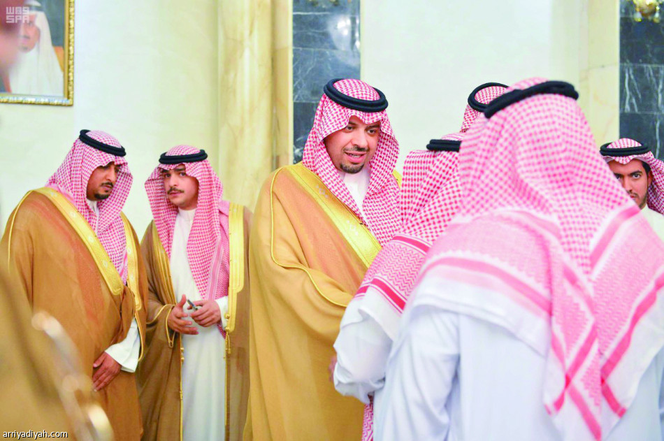 نبايعكم على السمع والطاعة.. في السراء والضراء