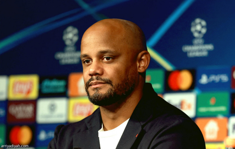 كومباني: فريقي الأفضل.. ولا أسرار أمام باريس