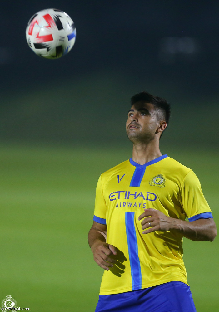 مارتينيز ينخرط في تدريبات النصر