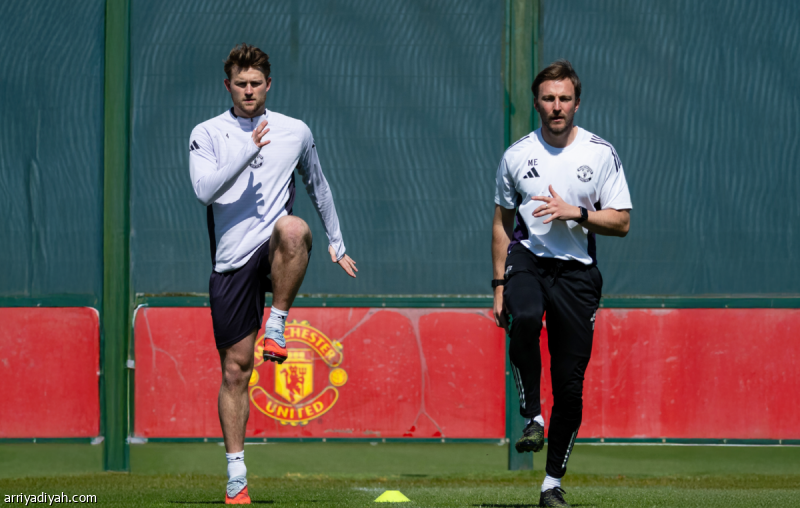 دي ليخت يكثف البرنامج التأهيلي