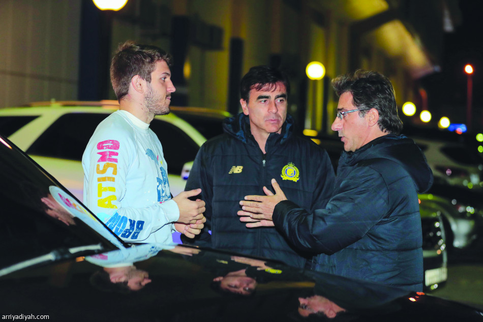 جوستافو يجهز الفريدي للزلفي