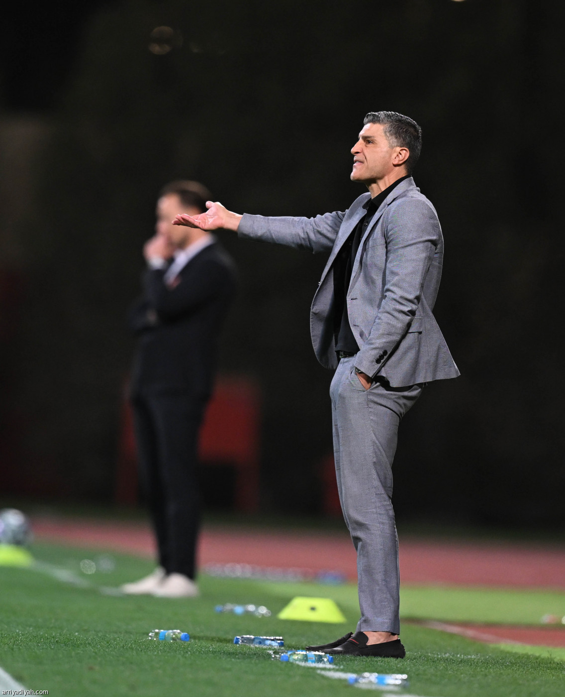 الأهلي يتعثر