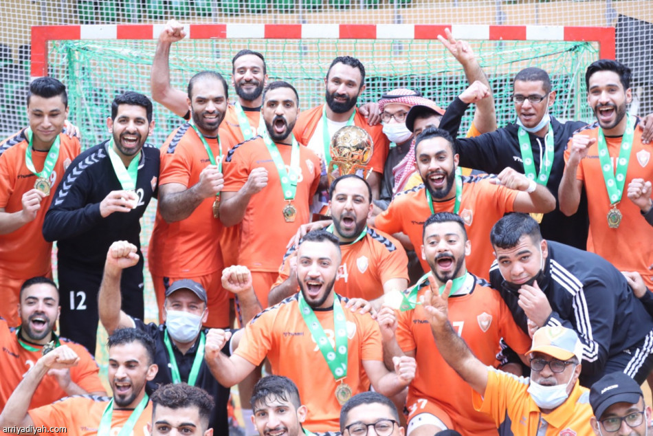 مضر ينتزع كأس سلطان بن فهد من الخليج