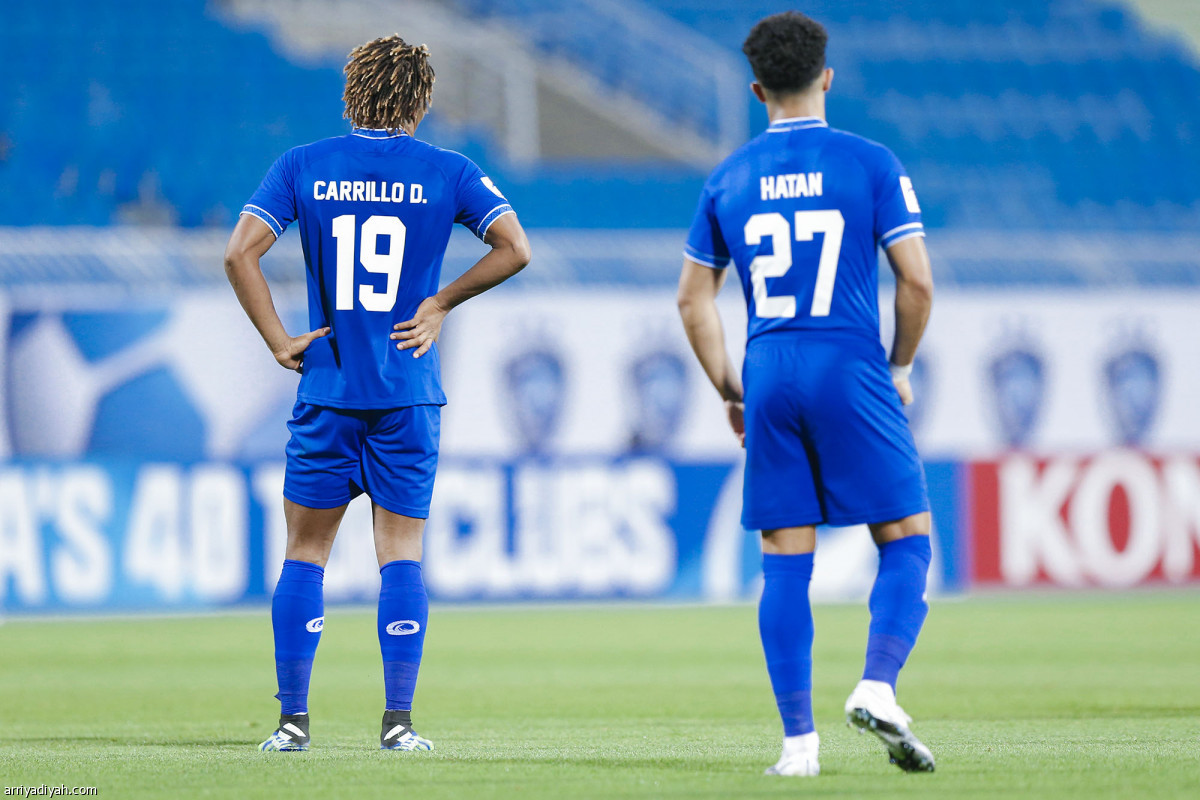 الهلال يتعثر