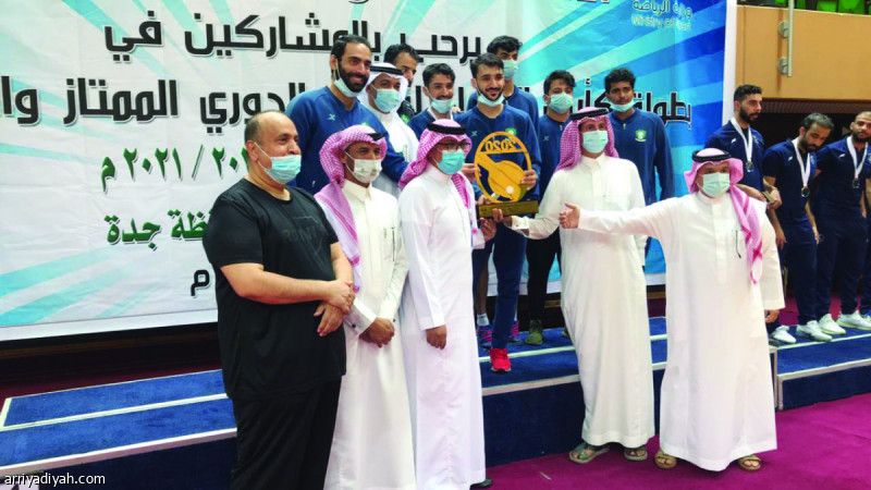 صورة التقطت أمس من تتويج فريق الأهلي الأول لكرة الطاولة بلقب بطولة كأس الاتحاد للممتاز (المركز الإعلامي ـ اتحاد الطاولة)