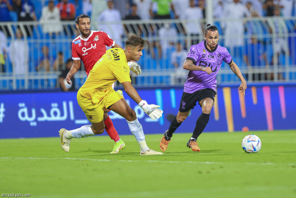 بعد 5 أعوام..
ماريجا يرد على محمدي