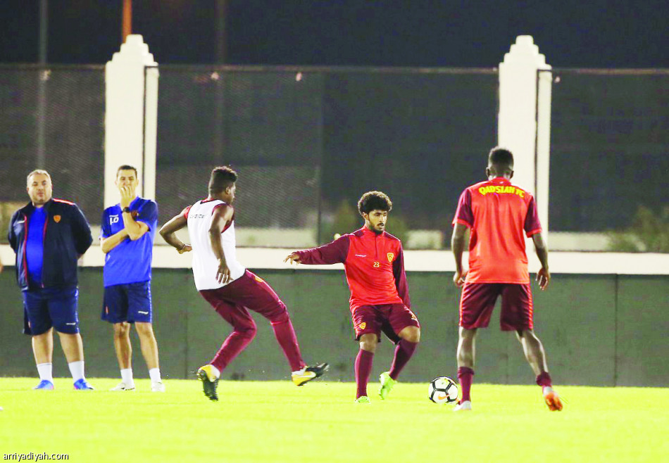 بوناميجو يحول حراس المرمى إلى مهاجمين