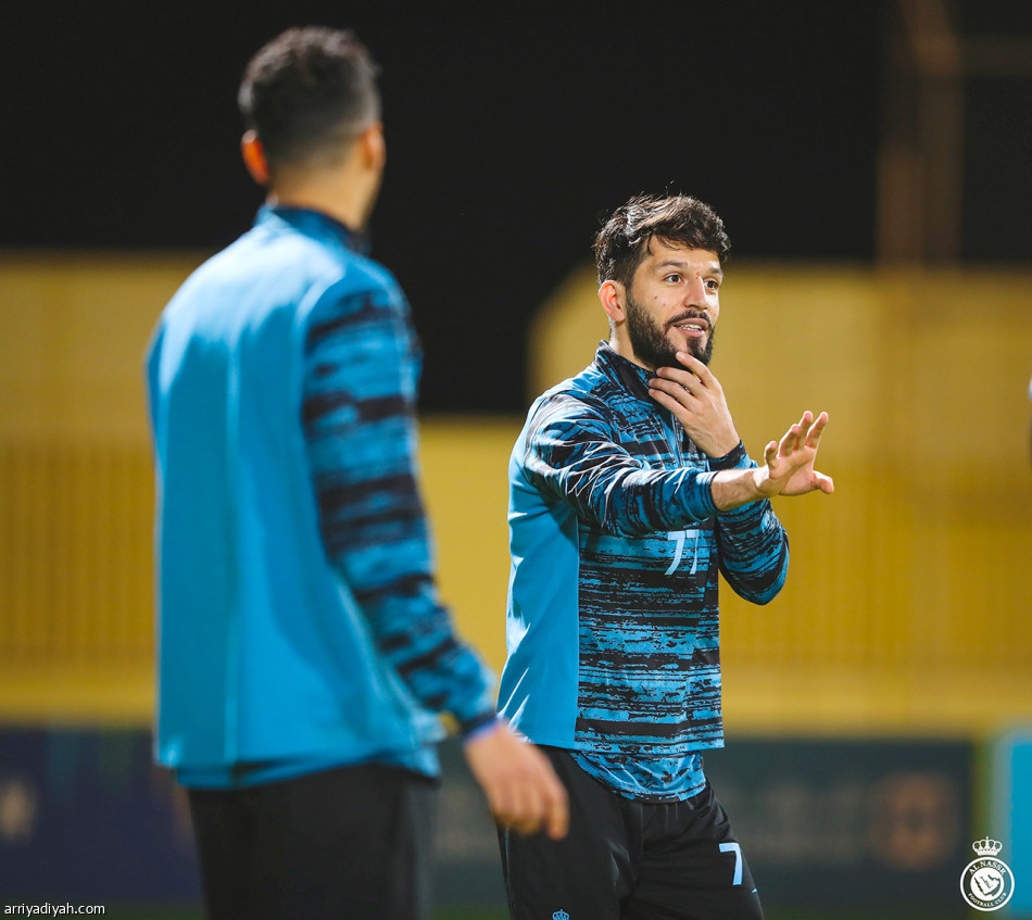 جارسيا
يتابع الهلال