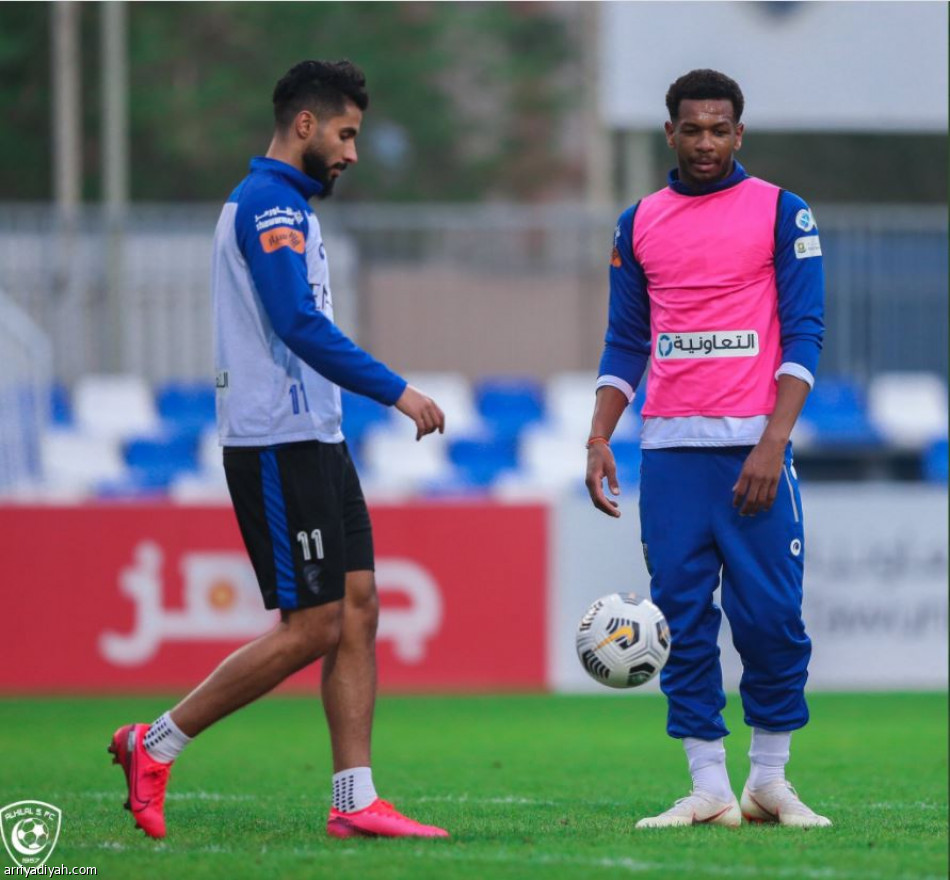 «اختصاصي تغذية» ينضم إلى الهلال