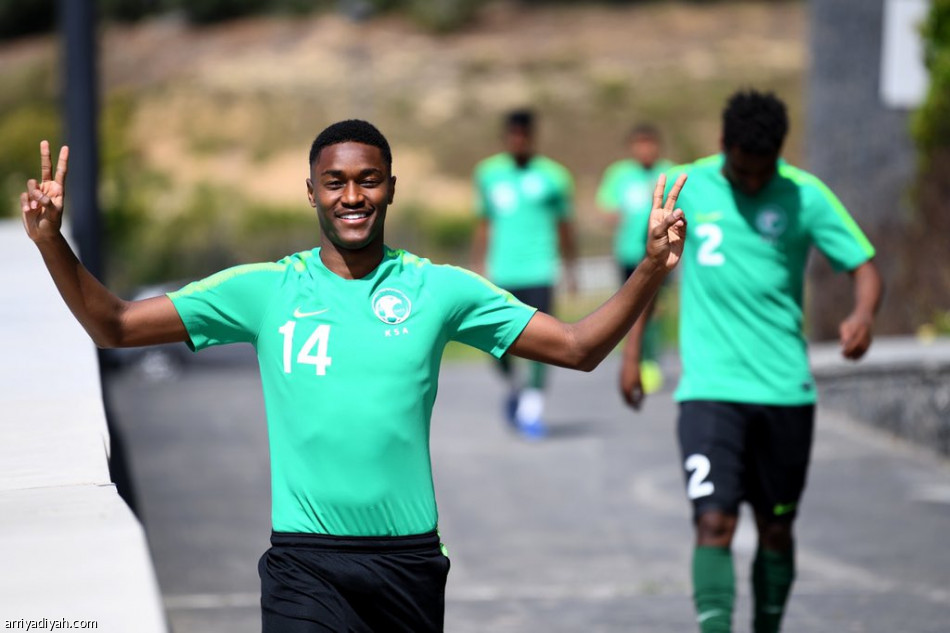 الأخضر الشاب ينهي تحضيراته.. ويغادر إلى بولندا