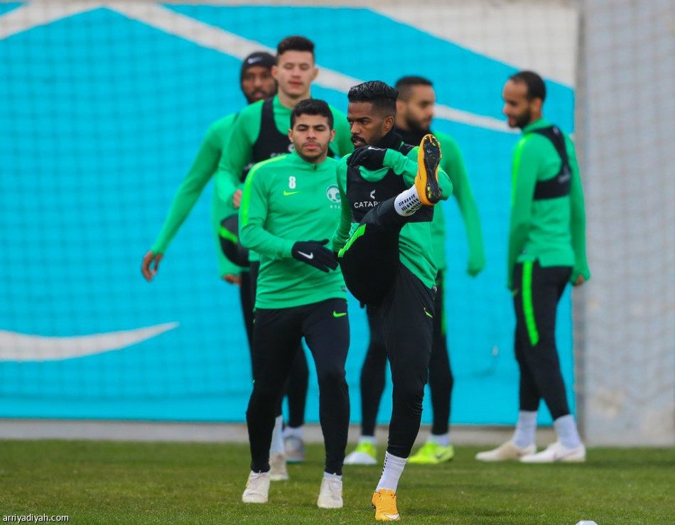 الأخضر يستعد للأوزبك