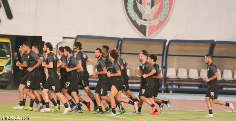صورة التقطت أمس من تدريبات المنتخب المصري استعداداً لملاقاة الكونغو بعد غدٍ في ثاني مبارياتهما ضمن كأس الأمم الإفريقية (المركز الإعلامي ـ اتحاد القدم المصري)