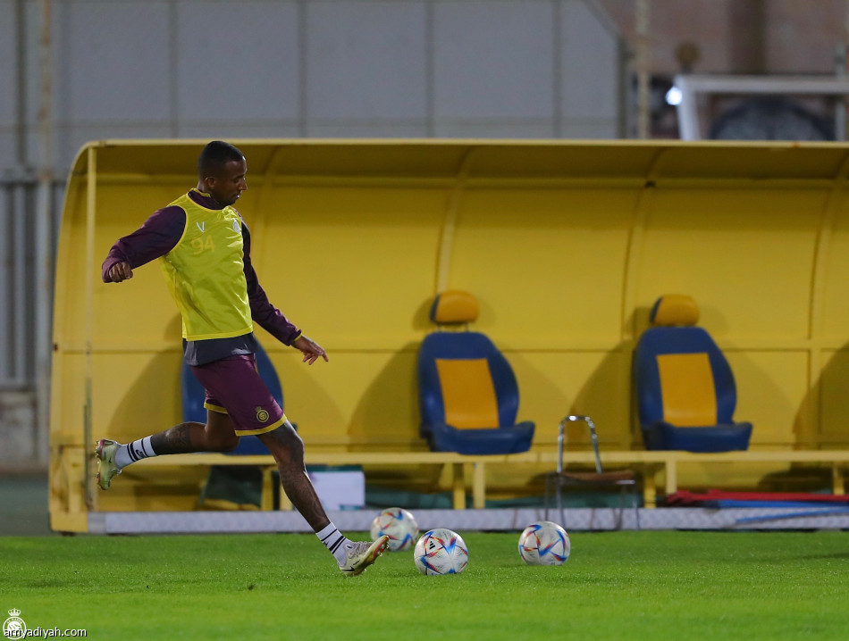 الأحد.. النصر يغادر إلى الإمارات