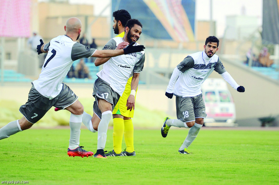 الطائي يواصل رحلة الهروب بنقاط العروبة